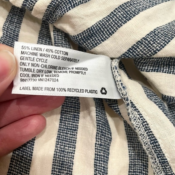 Linen Blend Striped Tank Top NWT - Picture 7 of 7